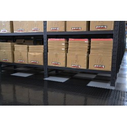 PVC kliktegel zwart 500 x 500 x 7 mm. - Industriële werkplaatstegel met ronde noppen