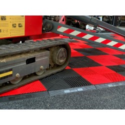 Open kliktegel zwart 400 x 400 x 18 mm. - harde kunststof tegel met open structuur