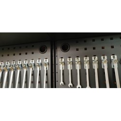 Complete werkplaatsinrichting mat zwart, werkbank + RVS blad, gereedschapskast, 12 laden, 379,5 x 200 cm Complete werkplaatsinrichting mat zwart, werkbank + RVS blad, gereedschapskast, 12 laden, 379,5 x 200 cm