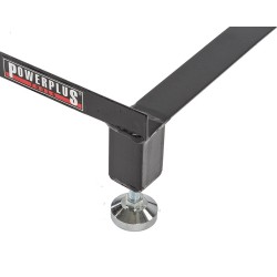 Onderframe met in hoogte verstelbare pootjes voor twee premium line kasten Onderframe met in hoogte verstelbare pootjes voor twee premium line kasten