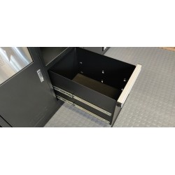 Complete werkplaatsinrichting mat zwart, werkbank + hardhouten blad, gereedschapskast, 6 laden, 379,5 x 200 cm