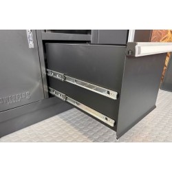 Complete werkplaatsinrichting mat zwart, werkbank + hardhouten blad, gereedschapskast, 6 laden, 379,5 x 200 cm