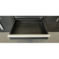 Complete werkplaatsinrichting mat zwart, werkbank + hardhouten blad, gereedschapskast, 6 laden, 288 x 200 cm Complete werkplaatsinrichting mat zwart, werkbank + hardhouten blad, gereedschapskast, 6 laden, 288 x 200 cm