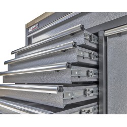 Werkplaatskast 136 cm breed met 7 laden, afvalbak en magazijnbakjes