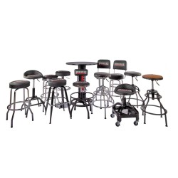 In hoogte verstelbare barkruk – gitaarkruk 60 - 67 cm met voetsteun en rugleuning. In hoogte verstelbare barkruk – gitaarkruk 60 - 67 cm met voetsteun en rugleuning.