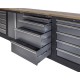 Complete Werkplaatsinrichting, houten blad, gereedschapskast, gereedschapsbord matzwart, 4 x hangkast,10 laden, 392 x 200 cm.