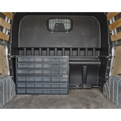 Kast 83 x 30 x 30 cm. met kunststof bakjes voor inbouw in bedrijfswagen – onderdelenkast. Kast 83 x 30 x 30 cm. met kunststof bakjes voor inbouw in bedrijfswagen – onderdelenkast.