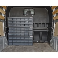 Kast 83 x 30 x 30 cm. met kunststof bakjes voor inbouw in bedrijfswagen – onderdelenkast. Kast 83 x 30 x 30 cm. met kunststof bakjes voor inbouw in bedrijfswagen – onderdelenkast.